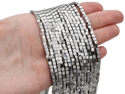 Нить бусин из гематита, кубик 3мм