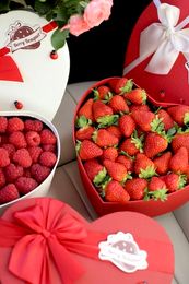 Сердце со свежей КЛУБНИКОЙ