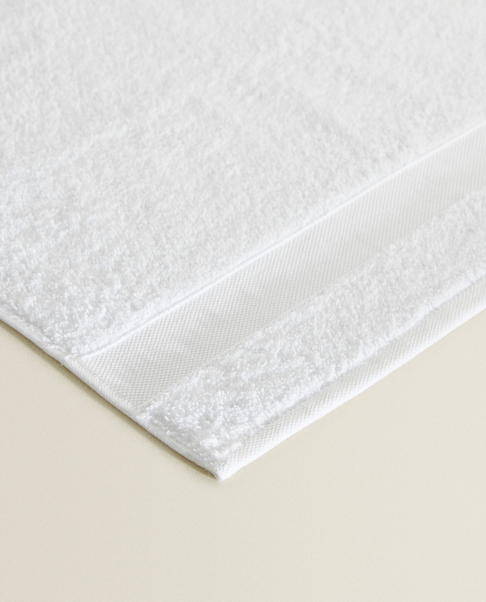 ZARA HOME ПОЛОТЕНЦЕ ИЗ ХЛОПКА ВЫСШЕГО КАЧЕСТВА, БЕЛЫЙ