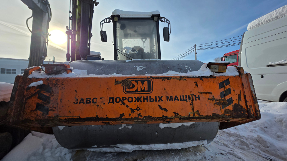 Завод дорожных машин DM-617 Каток_не актуально DM-617 (Дизельный, 11,2 л, 179 л.с., АТ)