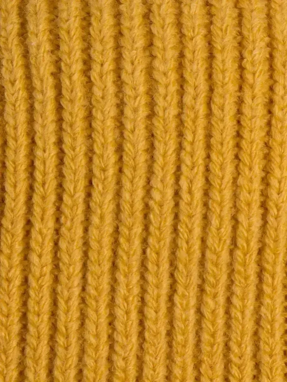 Шапка вязаная демисезонная с ушками