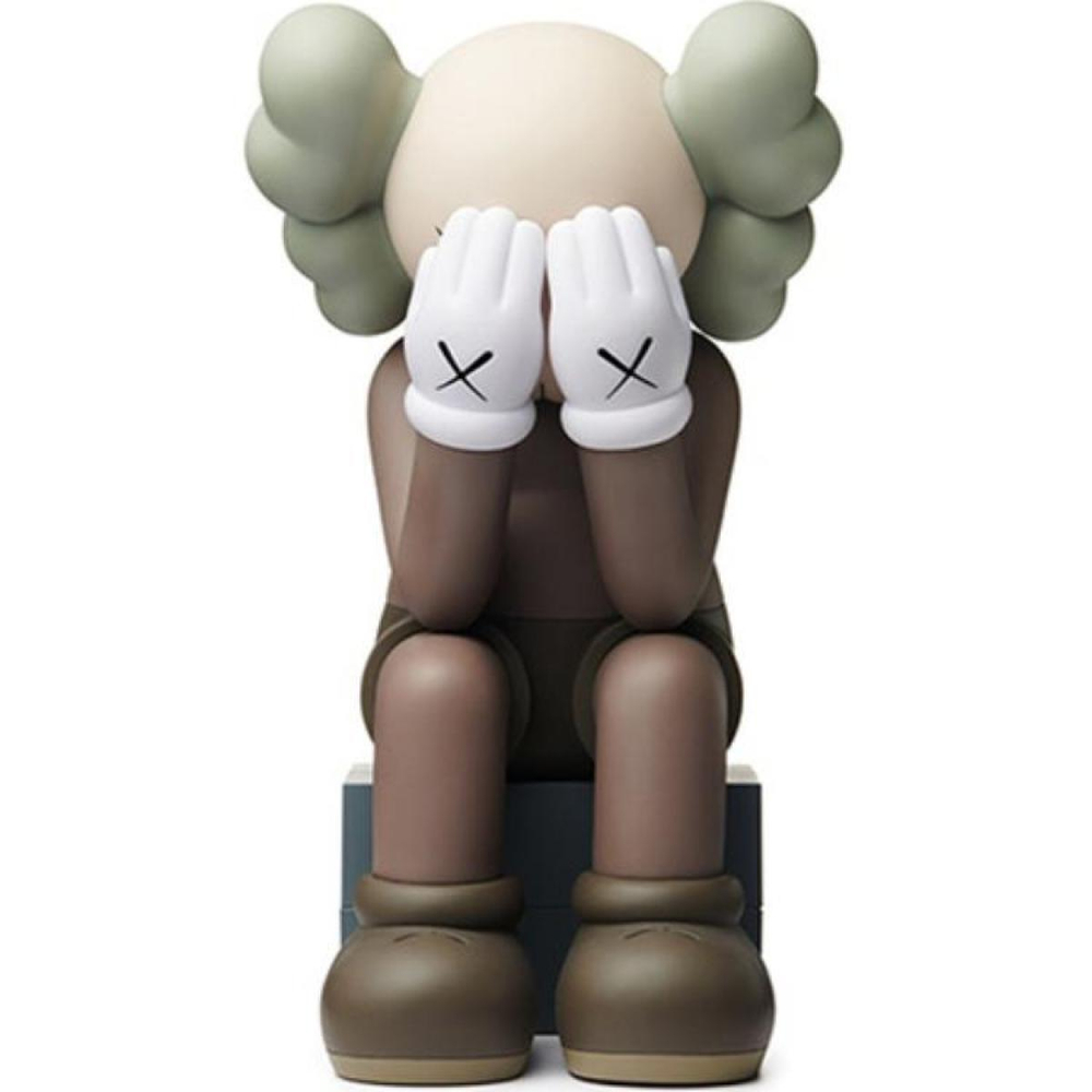 Дизайнерские игрушки KAWS passing through open edition vinyl figure brown 20.3cm, K-PTHRGHVF-BRN