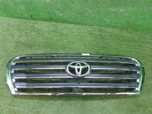 Решетка радиатора Toyota Land Cruiser 200 (2012-2015)
