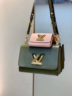 Louis Vuitton Twist MM
