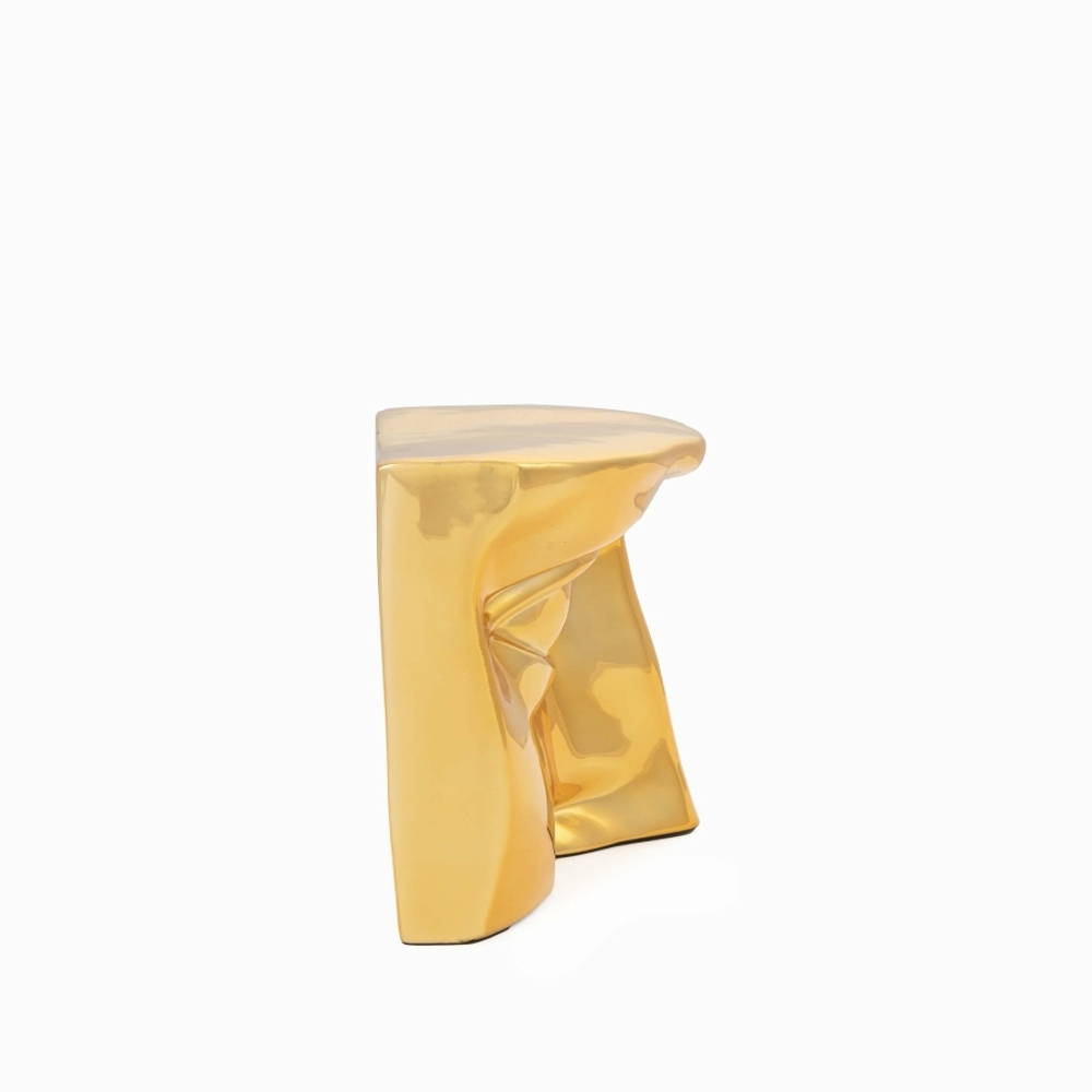 Статуэтка Golden body parts 2