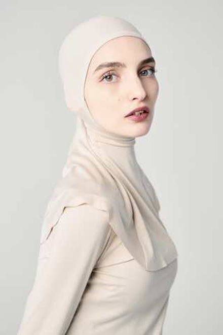 Балаклава Кэрри бежевая