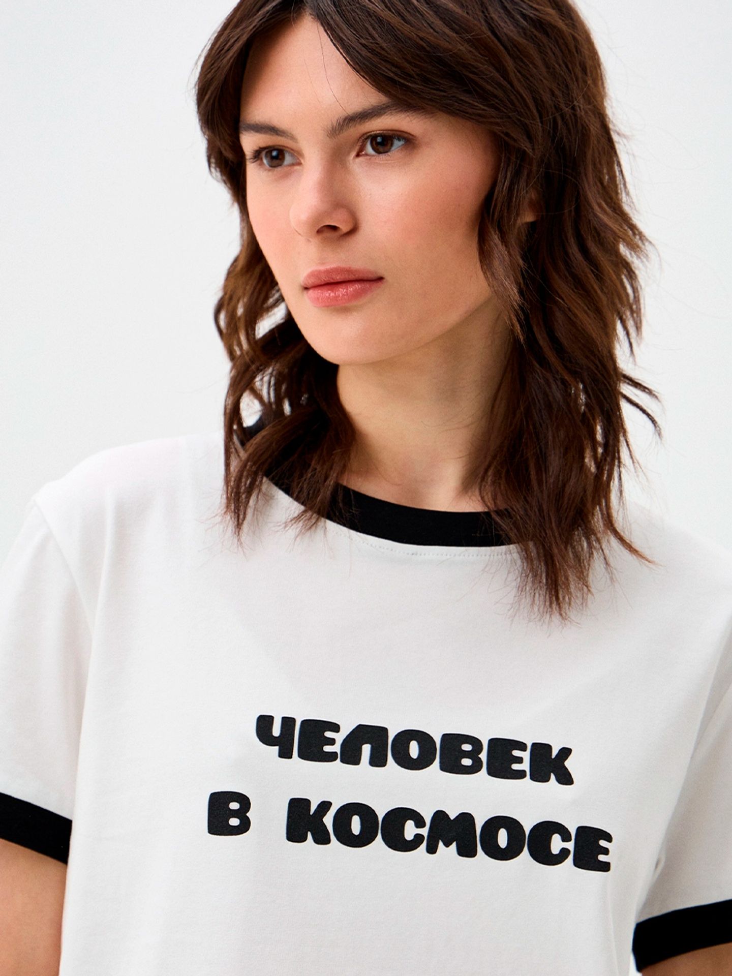 Футболка женская "Человек в космосе"