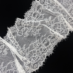 Кружево эластичное белое с ресничками 17 см
