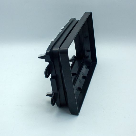 LT рамка RENAULT DUSTER 2010-2015 LADA X-RAY NISSAN TERRANO С 2013 Г. / 9&quot;