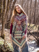 Пончо женское шерстяное с орнаментом