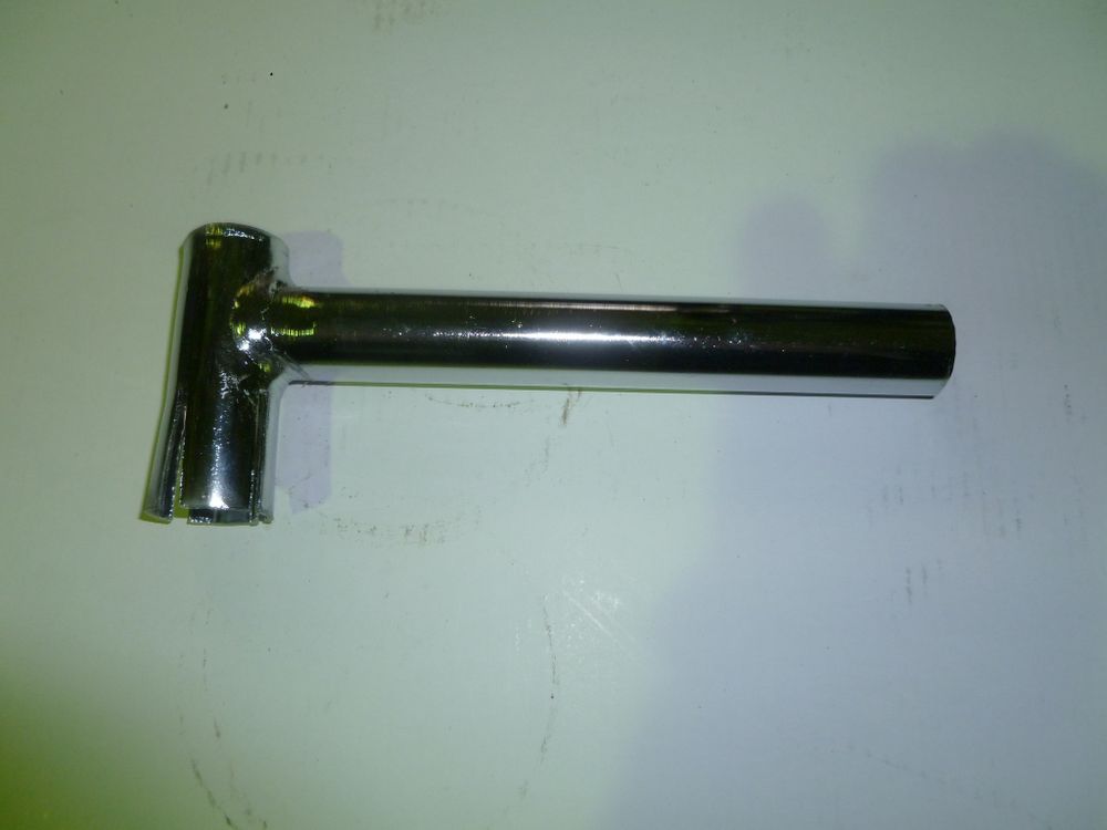 Ручка виброрейки (HANDLE GRIP SECTION,M124100006)