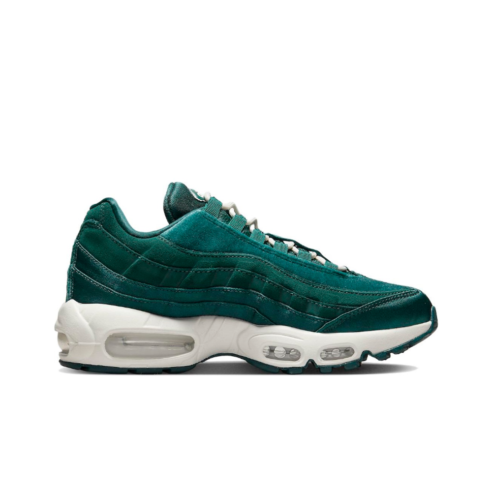 Кроссовки Nike Air Max 95 'Green Velvet' DZ5226‑300