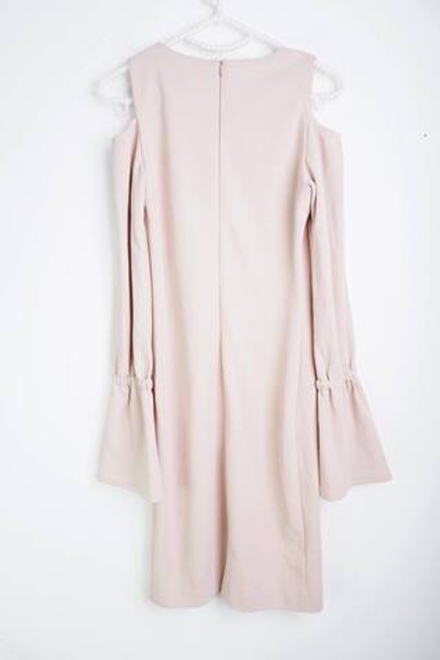 Платье Aleksandra Kazakova прямого кроя, маркировка XS, визуально на 42 размер