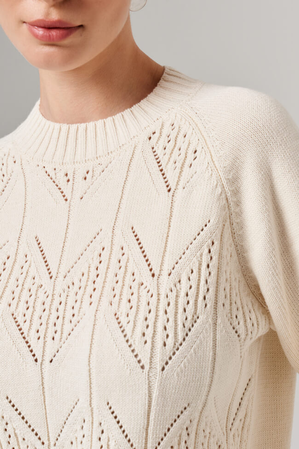 23169 Джемпер женский (молочный)