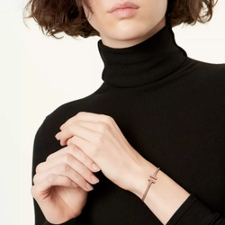 Браслет из розового золота с бриллиантами, Tiffany 💠 T Wire Collection Pave