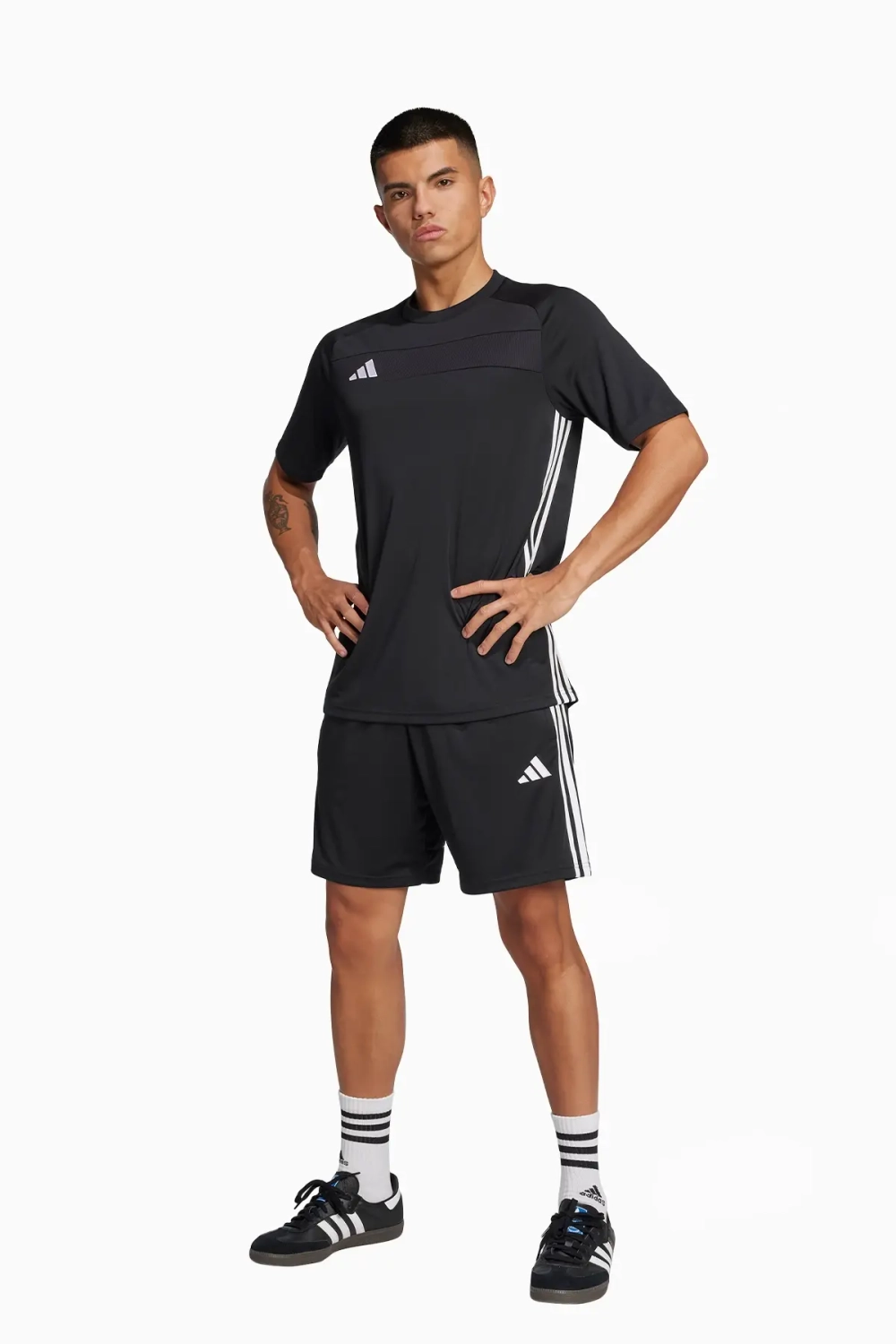 Футболка adidas Tiro 25 Essentials - черный