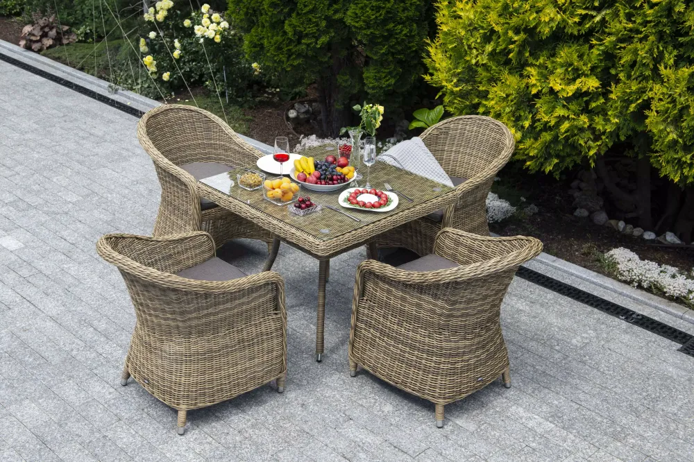 "Фредо" обеденная группа из искусственного ротанга, цвет соломенный