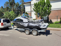 Алюминиевая моторная лодка Berkut L-HT PRO