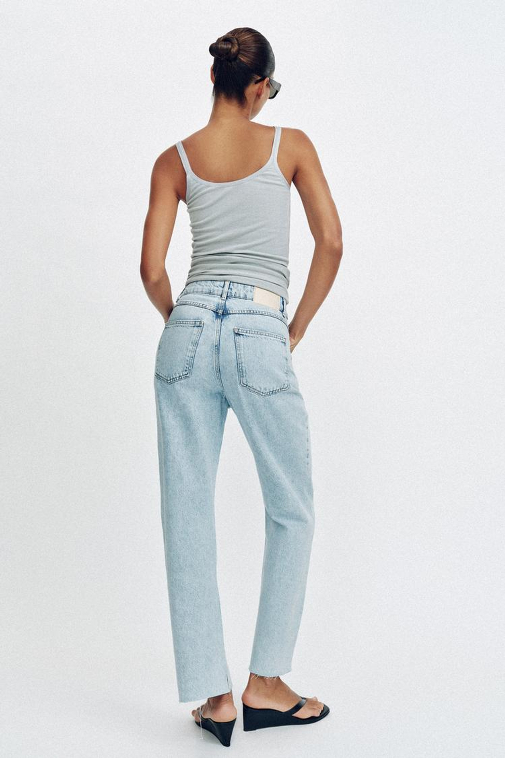 ZARA ДЖИНСЫ Z1975 STRIAGHT С ВЫСОКОЙ ПОСАДКОЙ И ПЕРЕКРЕЩИВАЮЩИМСЯ ПОЯСОМ, ГОЛУБОЙ