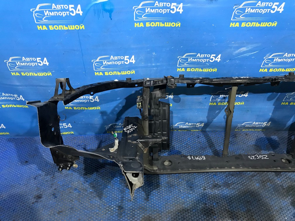 Рамка радиатора / телевизор TOYOTA WISH 2009-2017