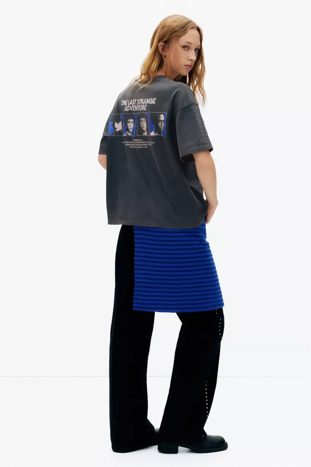 PULL&BEAR Футболка "Stranger Things ", черный