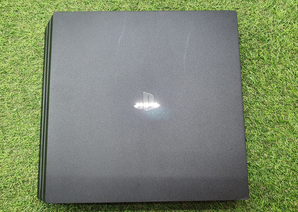 Игровая приставка Sony PlayStation 4 Pro 1000 ГБ HDD