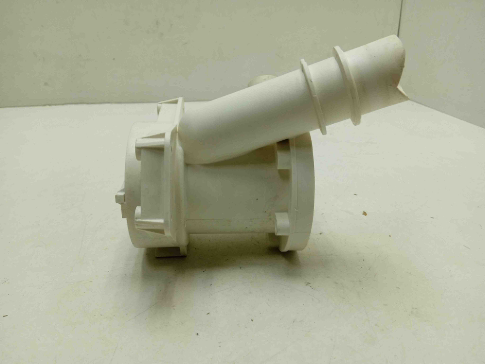 CSN62T кт182 Улитка сливного насоса для стиральной машины Candy CSN62T б/у