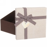 Коробка подарочная «Феерия» 17.5*17.5*8 см