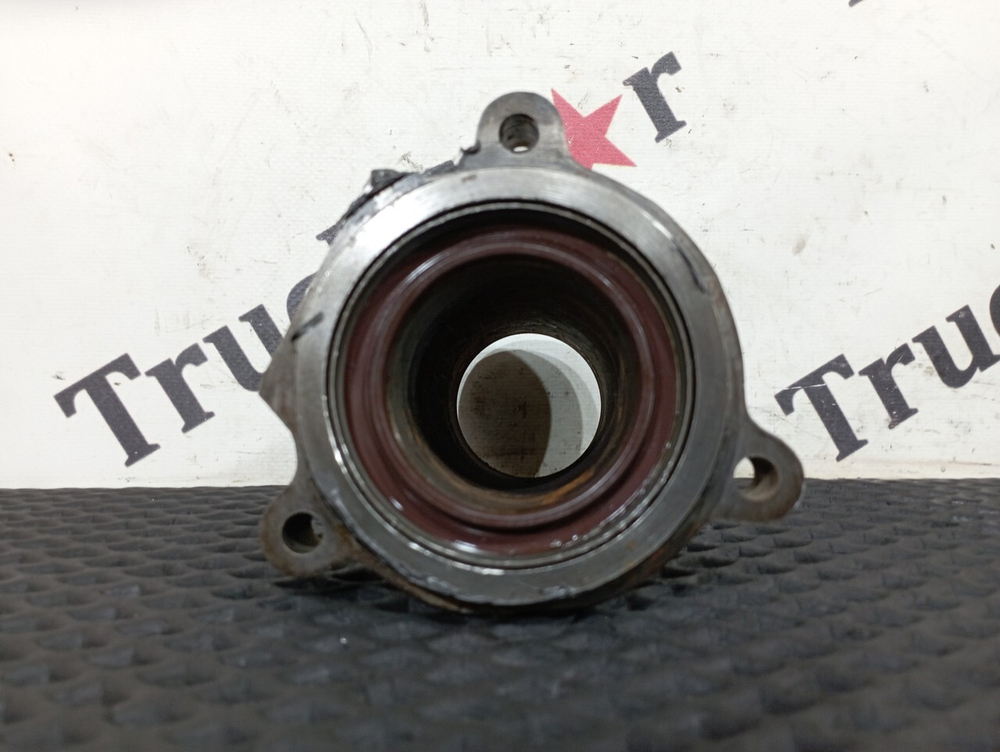 Втулка первичного вала