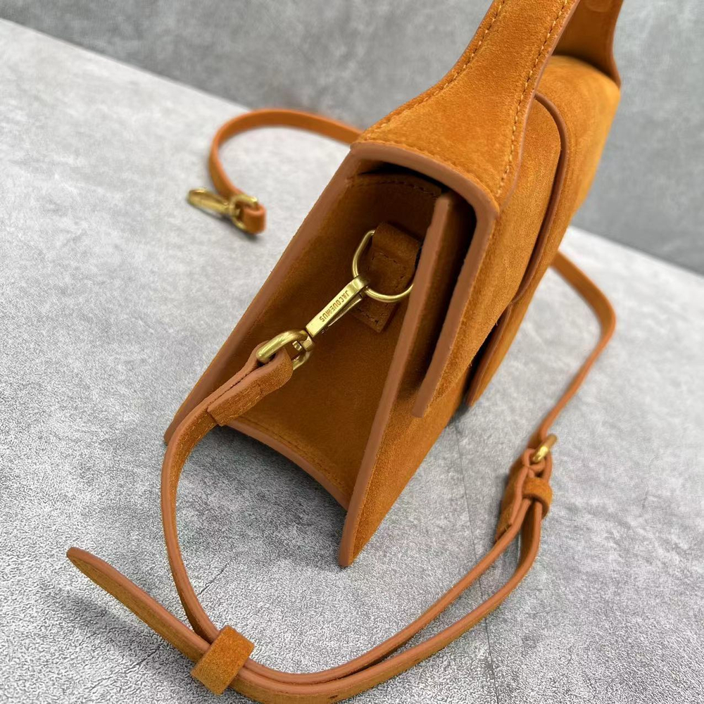 Jacquemus Le Grand Bambino 23 cm