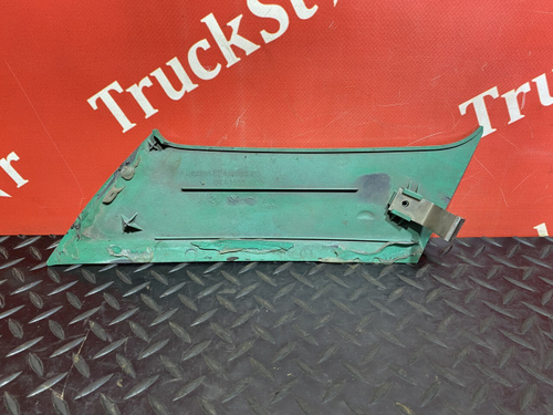 Накладка переднего бампера левая