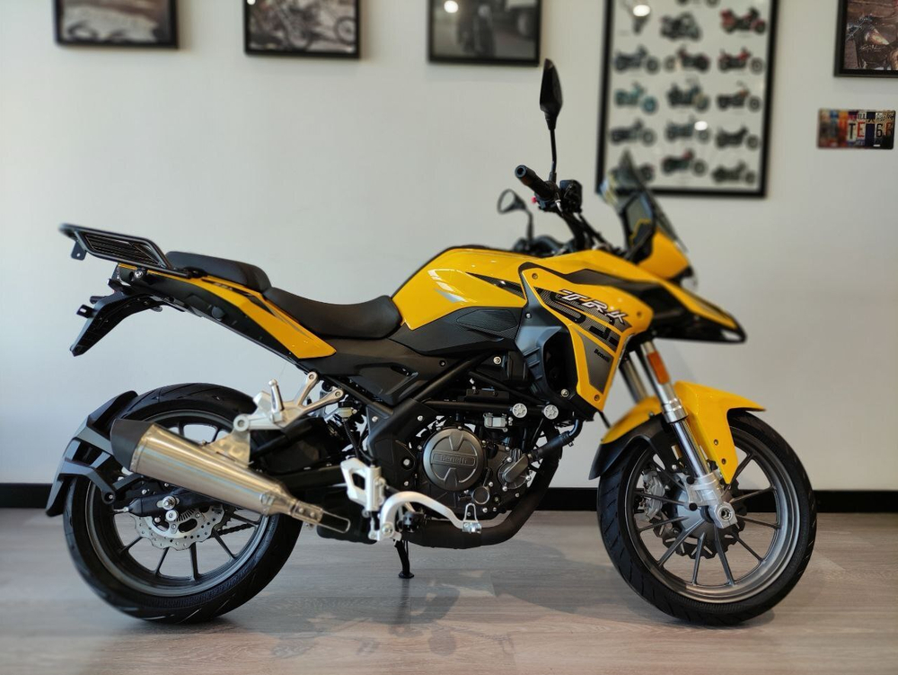 Benelli TRK 251