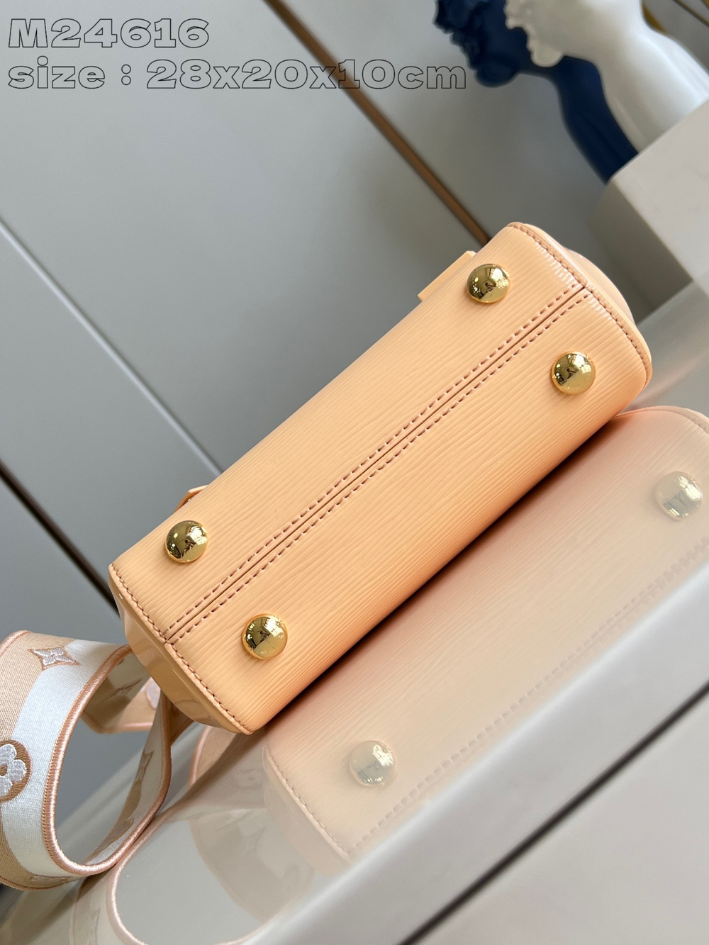 Louis Vuitton Cluny BB