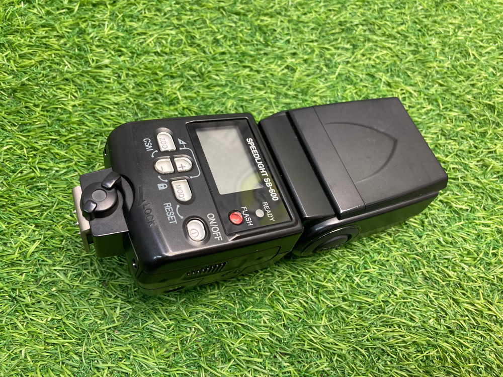 Nikon Speedlight SB-600