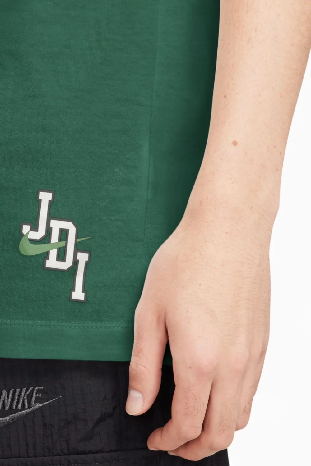 Футболка Nike Sportswear - зеленый