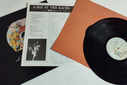 Винтажная виниловая пластинка LP Queen A Day At The Races (Japan 1976) (No Obi) (NM)