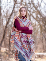 Пончо женское шерстяное с орнаментом