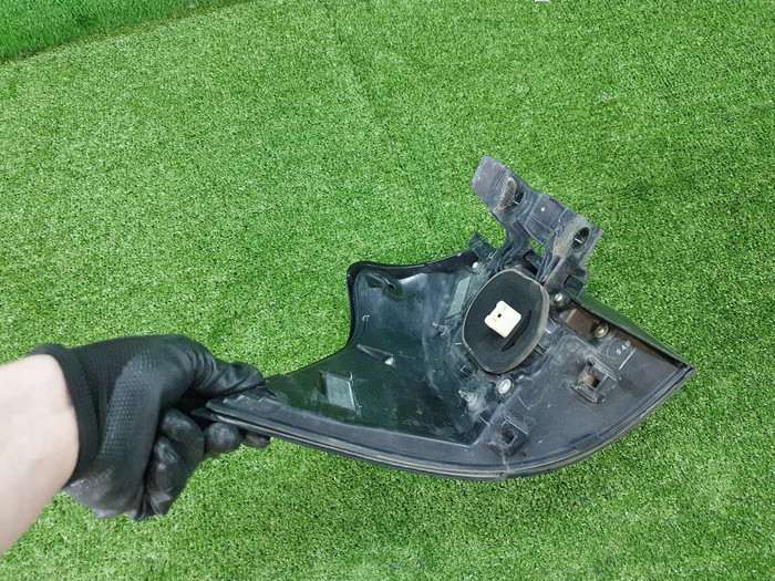 Фонарь правый внешний Lexus LX 3 (15-23) Black