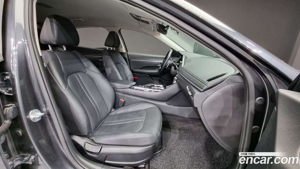 Hyundai Sonata (DN8) 2.0 (03.2020)