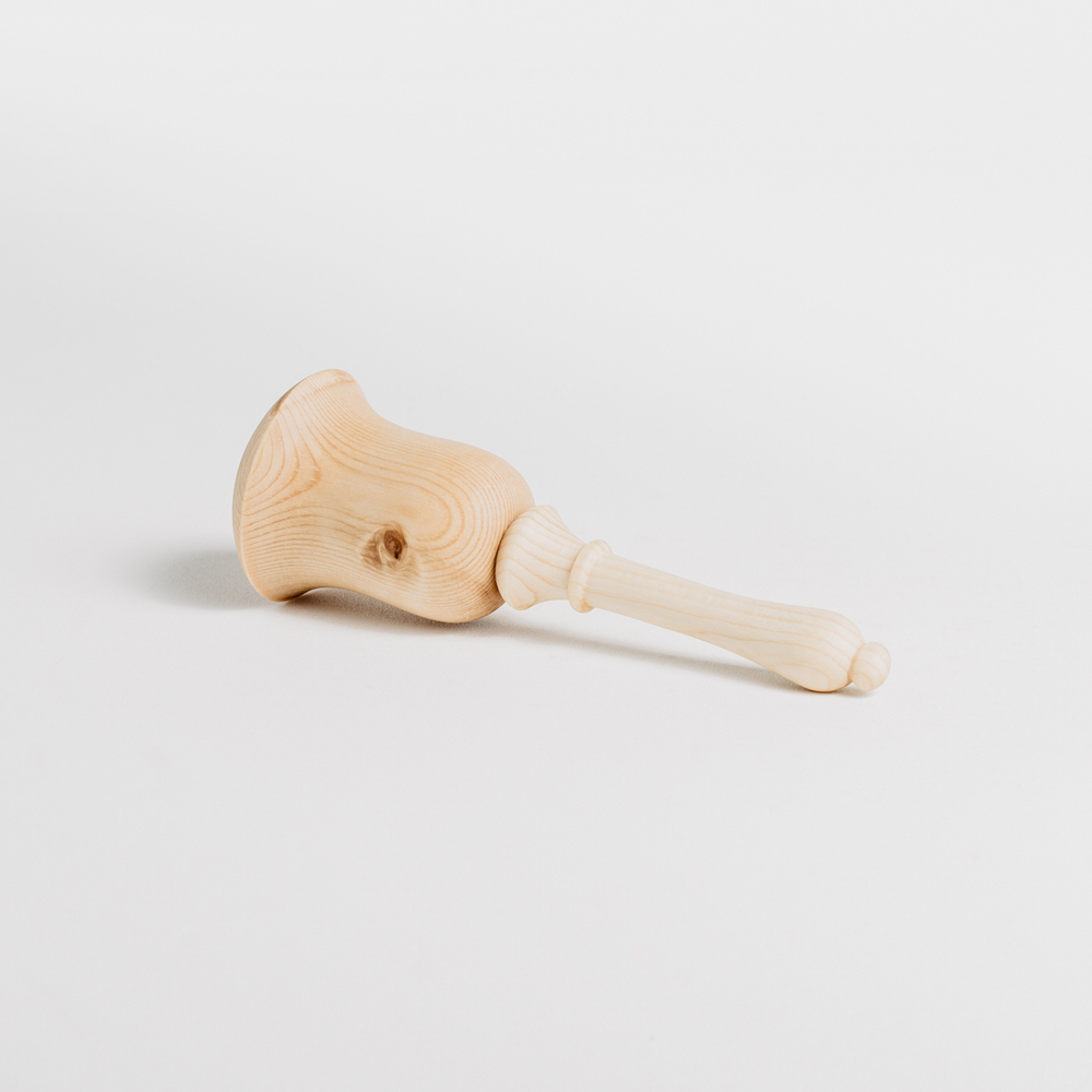 Деревянная погремушка из кедра с наполнением из пшена. WT5