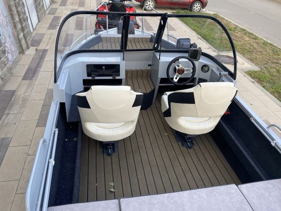 Комплект Алюминиевая лодка (катер) Mikatsu (Микатсу) 470 (Z43) Premium + мотор Yamaha F60FETL