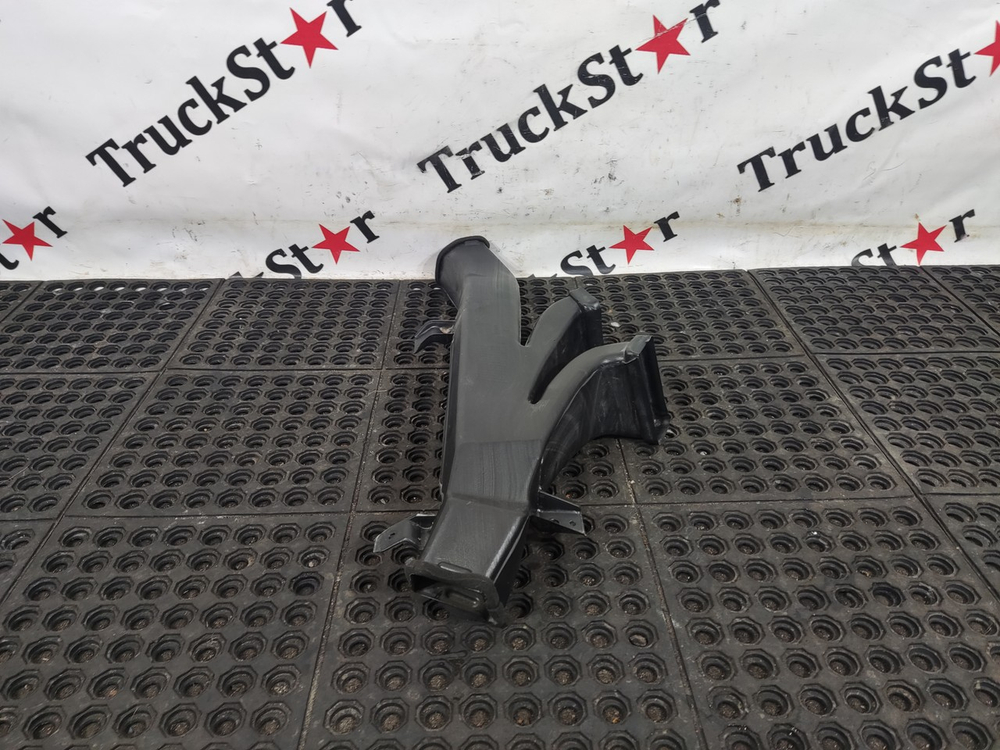 Воздуховод отопителя