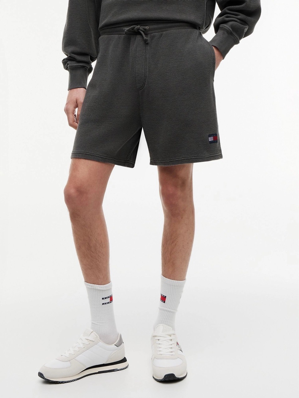 Шорты Tommy Jeans Waffled Beach Garment Dyed Black