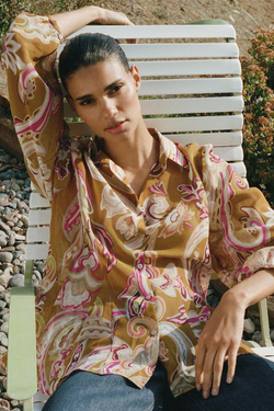 ZARA РУБАШКА ИЗ ПОЛУПРОЗРАЧНОЙ ТКАНИ С ПРИНТОМ, РАЗНОЦВЕТНЫЙ