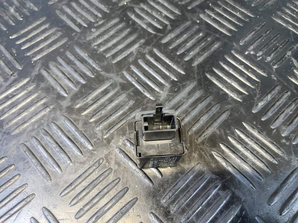 Реле поворотников Yamaha TDM900 RN08 2002