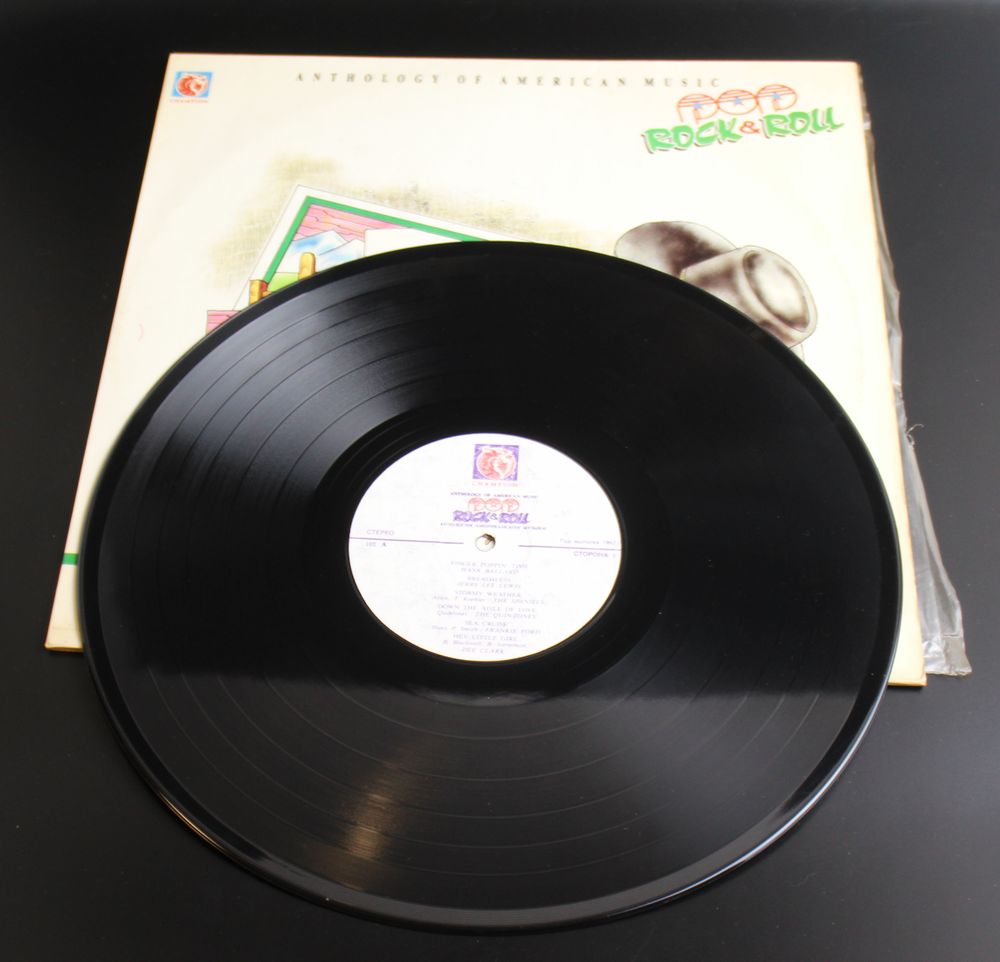 Виниловая пластинка "Антология американской музыки. Поп и рок-н-ролл" 5 , Anthology of Americаn music, Champion. Присутствуют незначчительные следы использования