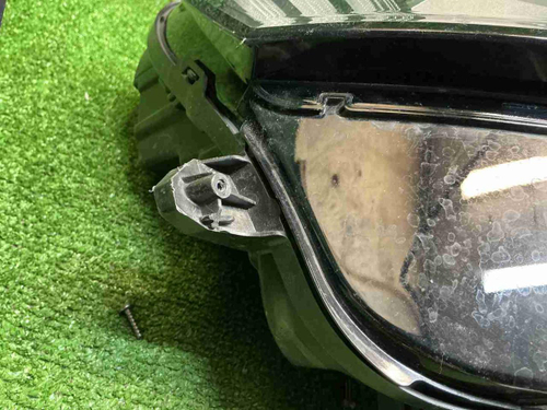 Фара правая Geely Tugella (2019-2024) LED