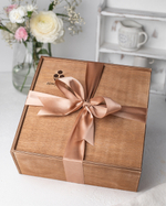 Подарочный набор с медом, орехами, сухофруктами в деревянном ящике