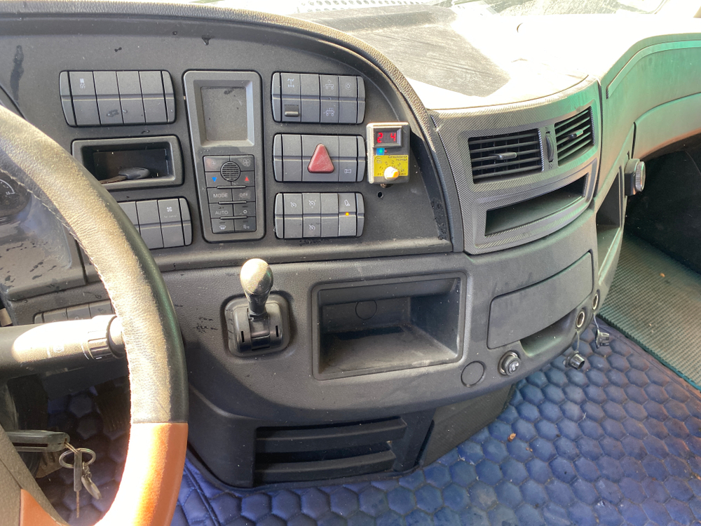 Foton AUMAN 4x2 Седельный тягач EST A 1844 AMT (Дизельный, 11,8 л, АТ, 450 л.с.)