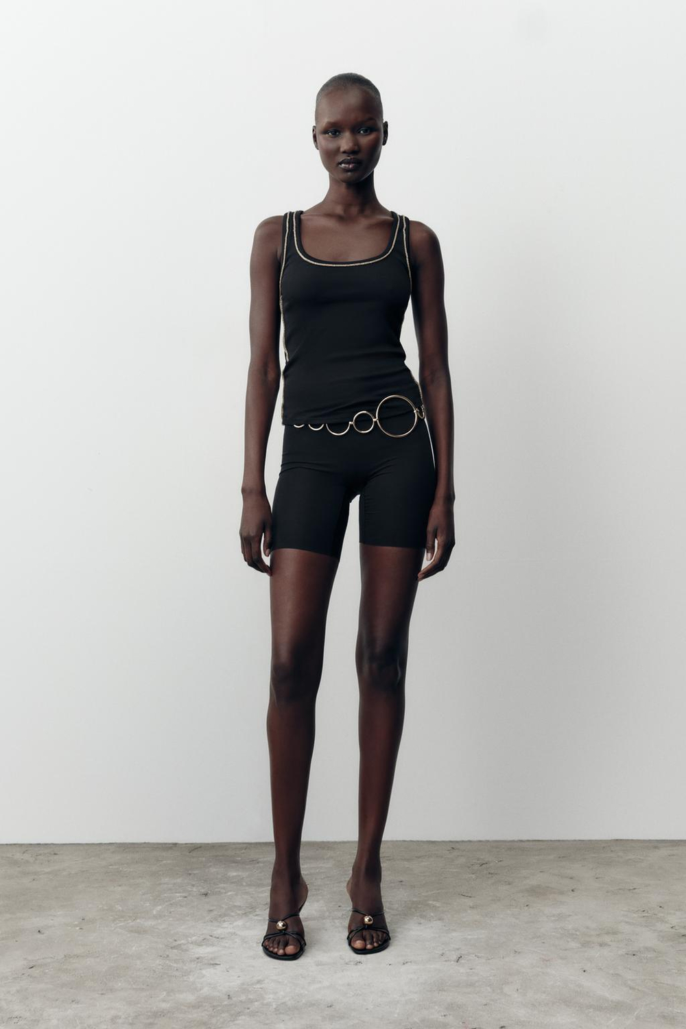 ZARA ТОП С КОНТРАСТНОЙ ОТДЕЛКОЙ И БЛЕСТЯЩЕЙ НИТЬЮ, ЧЕРНЫЙ